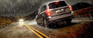 VÌ SAO NÊN RỬA Ô TÔ SAU KHI CHẠY DƯỚI TRỜI MƯA?